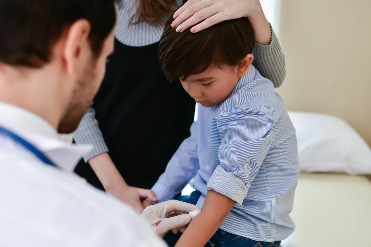 Tumores cerebrales en niños: signos y diagnóstico en Costa Rica